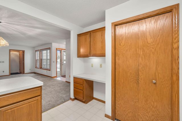 410 Sarazin Street, Shakopee, MN 55379