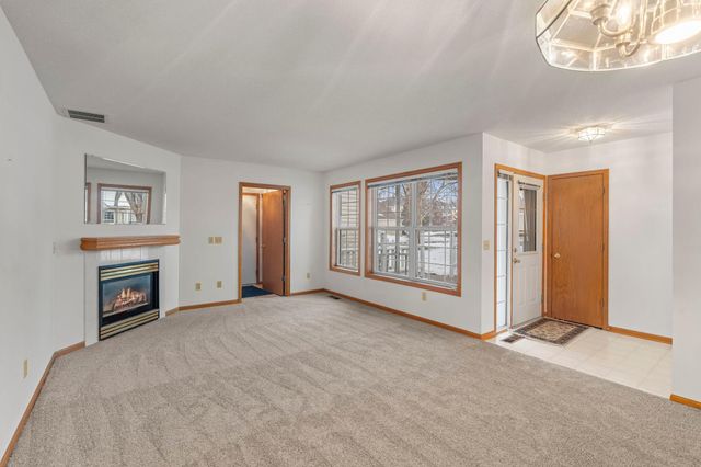 410 Sarazin Street, Shakopee, MN 55379