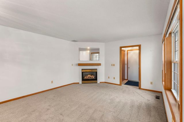 410 Sarazin Street, Shakopee, MN 55379