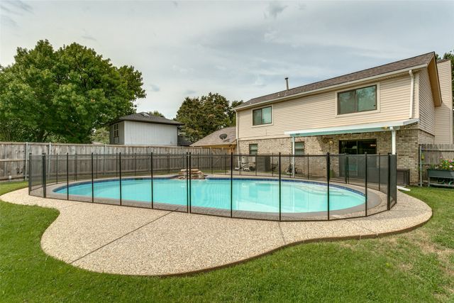 1917 Maxwell Drive, Lewisville, TX 75077