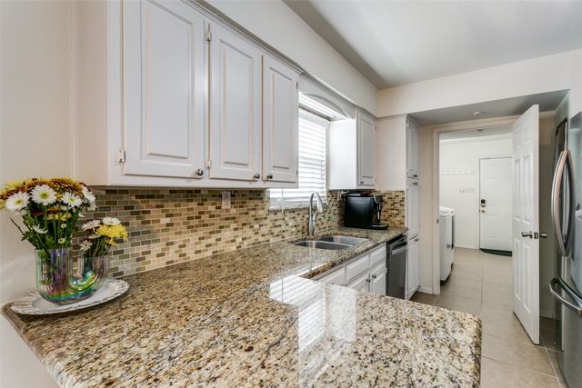 1917 Maxwell Drive, Lewisville, TX 75077