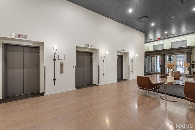 915 Olive Street, St Louis, MO 63101