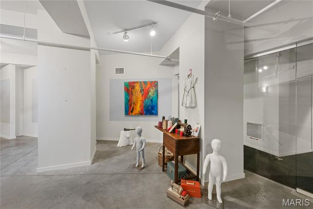 915 Olive Street, St Louis, MO 63101