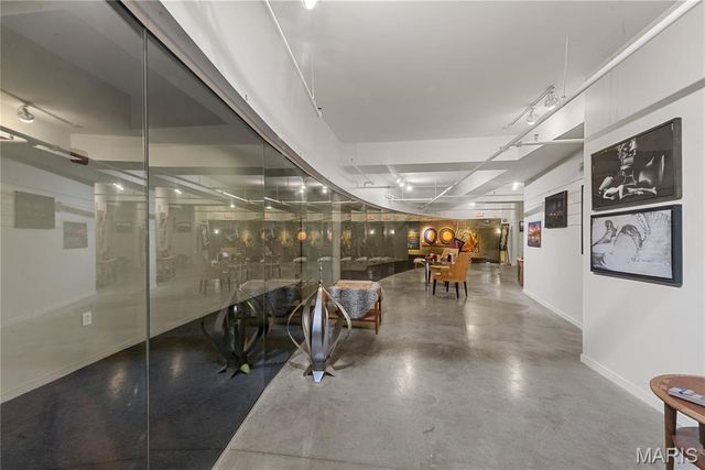 915 Olive Street, St Louis, MO 63101