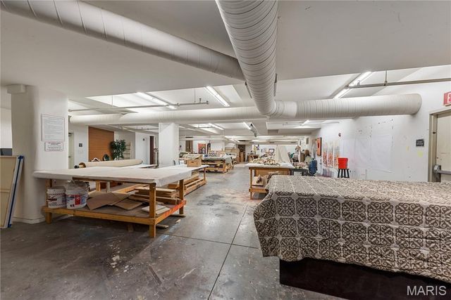 915 Olive Street, St Louis, MO 63101