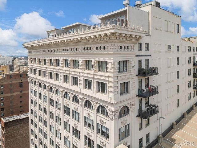 915 Olive Street, St Louis, MO 63101