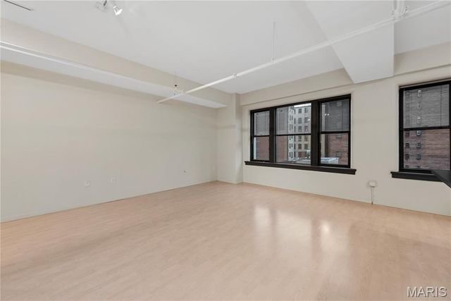 915 Olive Street, St Louis, MO 63101