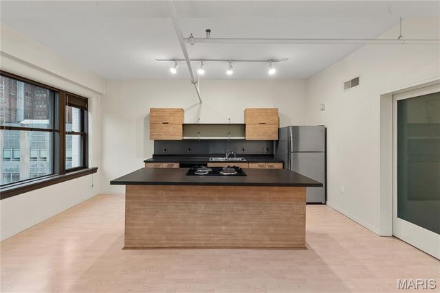 915 Olive Street, St Louis, MO 63101