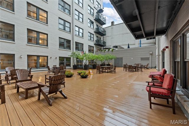 915 Olive Street, St Louis, MO 63101