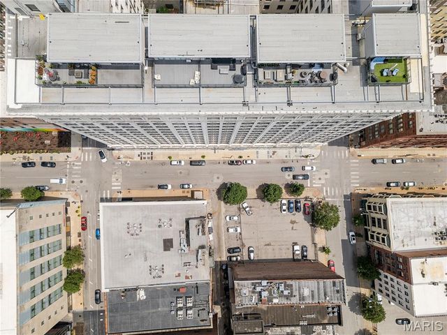 915 Olive Street, St Louis, MO 63101