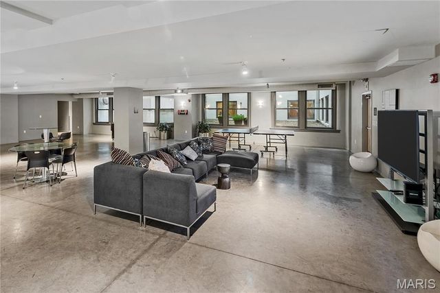 915 Olive Street, St Louis, MO 63101