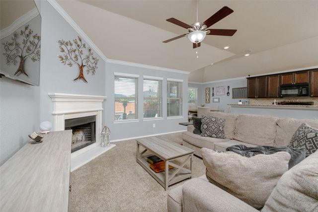 377 Pin Cushion Trail, Burleson, TX 76028