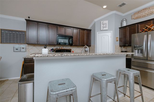 377 Pin Cushion Trail, Burleson, TX 76028
