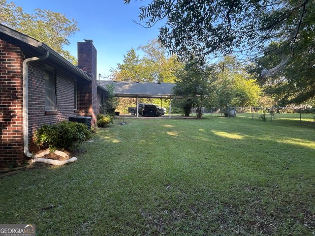 115 Price Drive W, Locust Grove, GA 30248