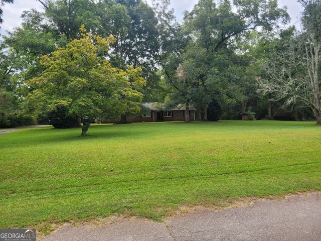 115 Price Drive W, Locust Grove, GA 30248