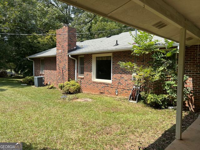 115 Price Drive W, Locust Grove, GA 30248