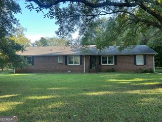 115 Price Drive W, Locust Grove, GA 30248