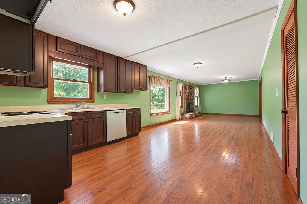 115 Price Drive W, Locust Grove, GA 30248 — photo 4