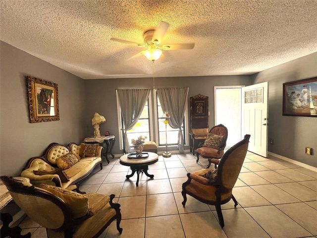220 NE 11TH STREET, Crystal River, FL 34428