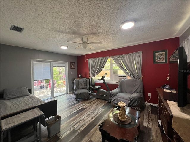 220 NE 11TH STREET, Crystal River, FL 34428