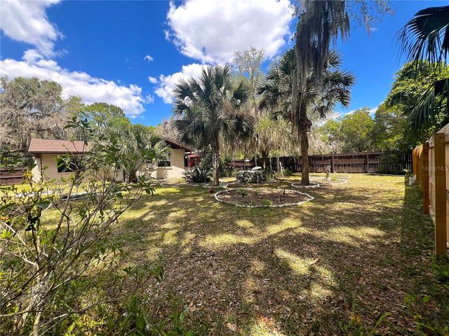 220 NE 11TH STREET, Crystal River, FL 34428