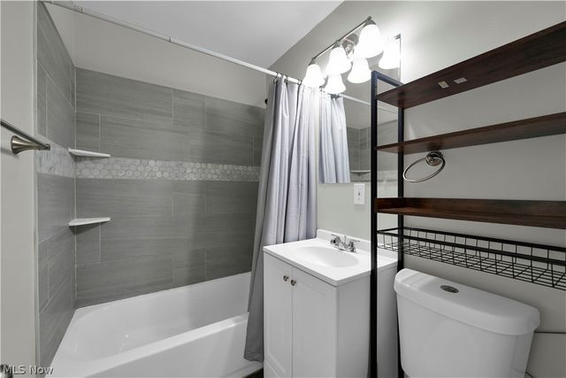 4561 W 148th Street, Cleveland, OH 44135