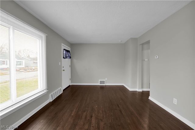 4561 W 148th Street, Cleveland, OH 44135