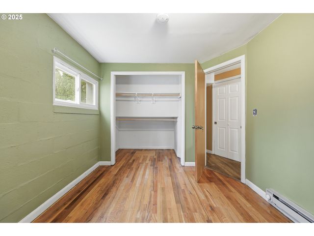 13325 Sw LARSON St, Beaverton, OR 97005