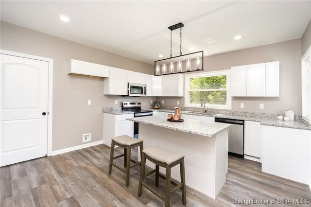 1236 Slate Run Road, New Albany, IN 47150