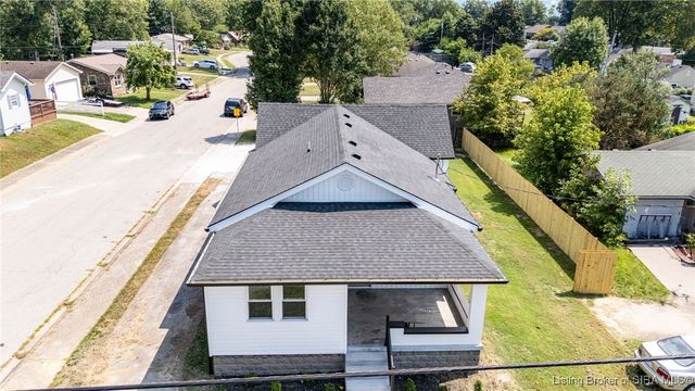 1236 Slate Run Road, New Albany, IN 47150