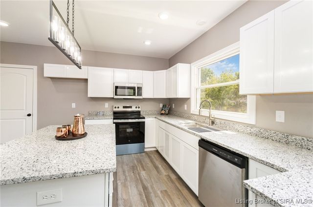 1236 Slate Run Road, New Albany, IN 47150