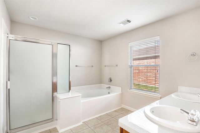 2822 Foster Hill Drive, Kingwood, TX 77345