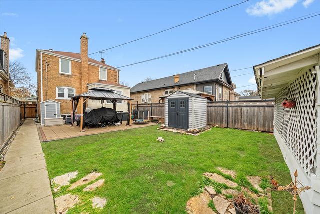 3833 Oak Park Avenue, Berwyn, IL 60402