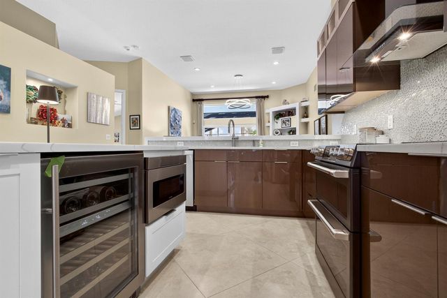 15822 Cypress Park Drive, Wellington, FL 33414