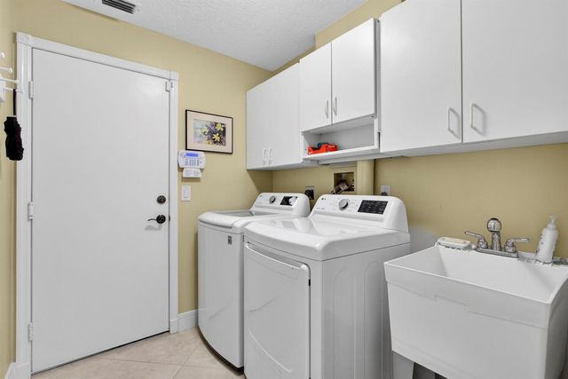 15822 Cypress Park Drive, Wellington, FL 33414