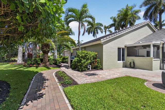 15822 Cypress Park Drive, Wellington, FL 33414