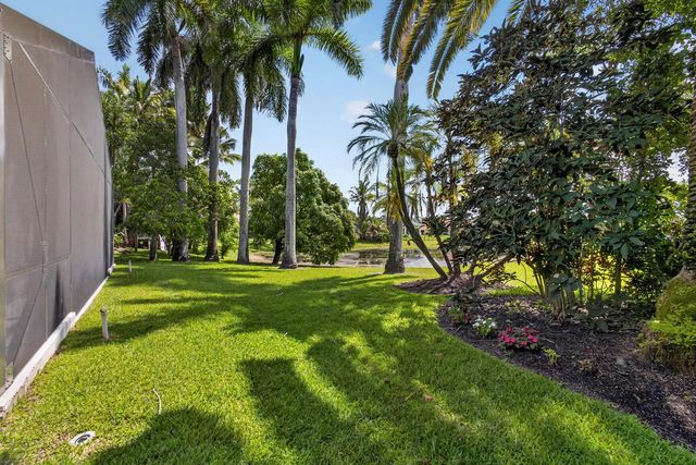 15822 Cypress Park Drive, Wellington, FL 33414