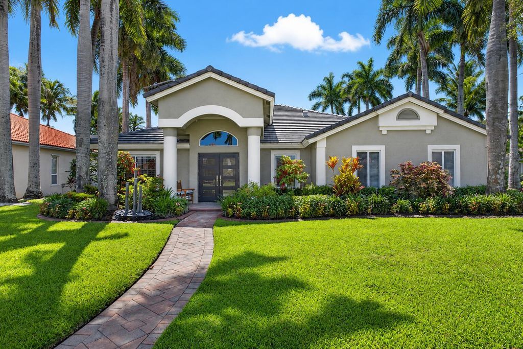 15822 Cypress Park Drive, Wellington, FL 33414