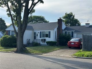 33 Moorland Avenue, Providence, RI 02908