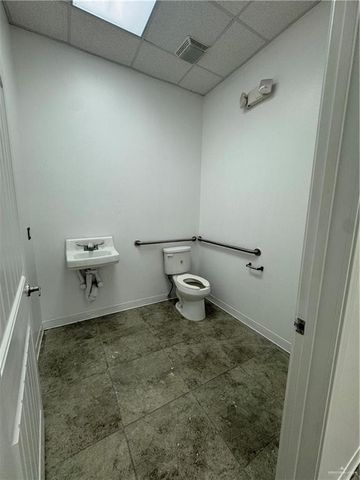 3220 S Sugar Road, Edinburg, TX 78539