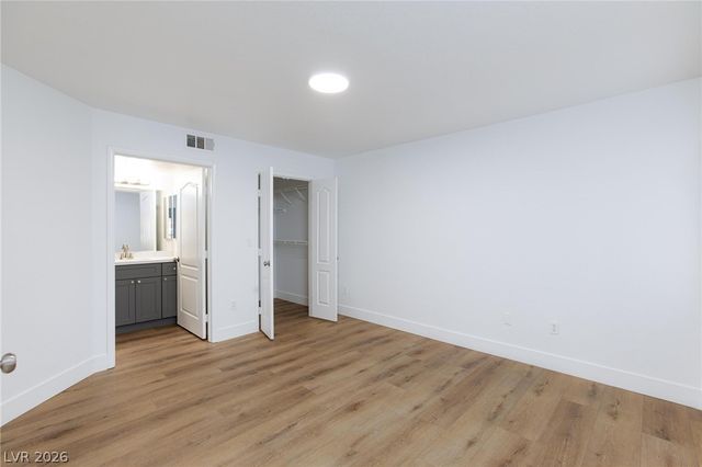 5055 West Hacienda Avenue 1021, Las Vegas, NV 89118