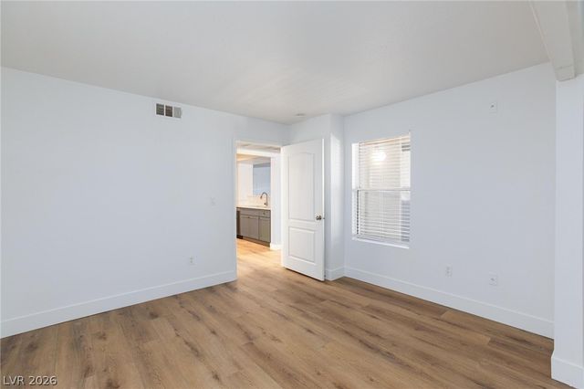 5055 West Hacienda Avenue 1021, Las Vegas, NV 89118