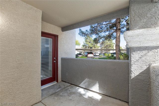 5055 West Hacienda Avenue 1021, Las Vegas, NV 89118