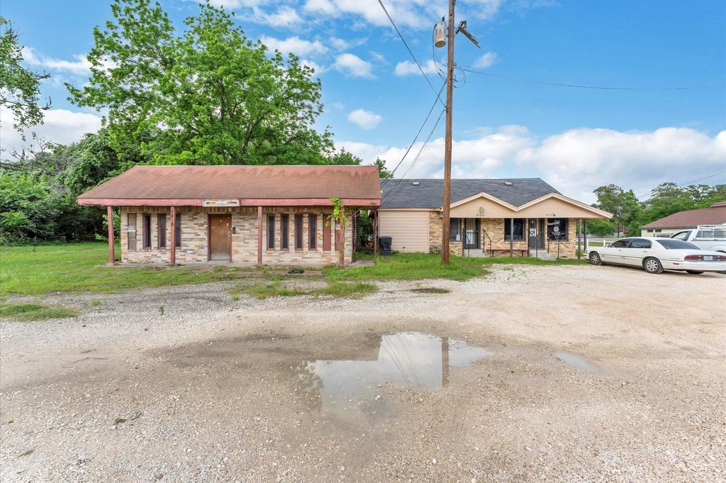 6213 Laura Koppe Road, Houston, TX 77016