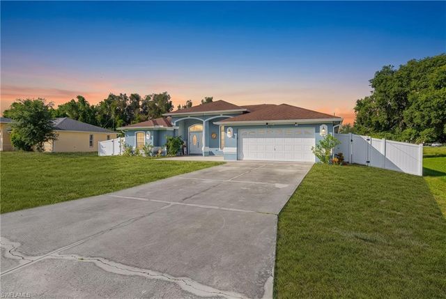 775 Arundel CIR, Fort Myers, FL 33913
