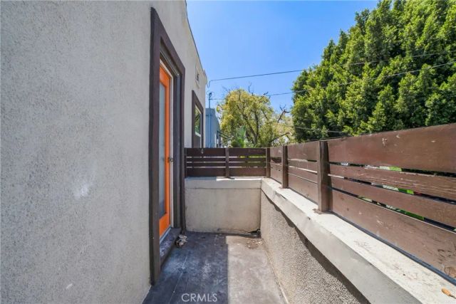 5152 Romaine Street, Los Angeles, CA 90029