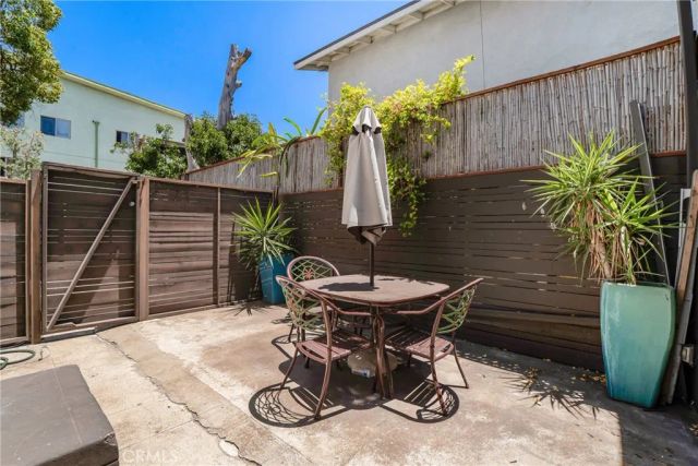 5152 Romaine Street, Los Angeles, CA 90029