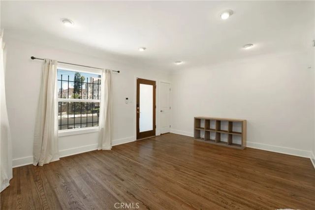 5152 Romaine Street, Los Angeles, CA 90029