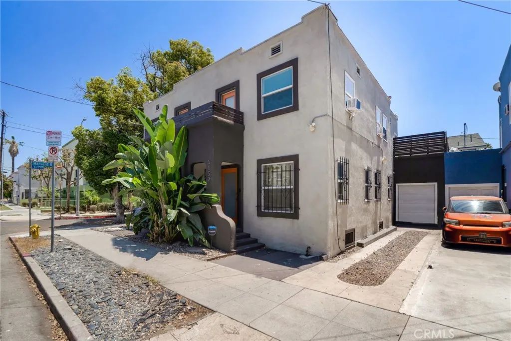 5152 Romaine Street, Los Angeles, CA 90029