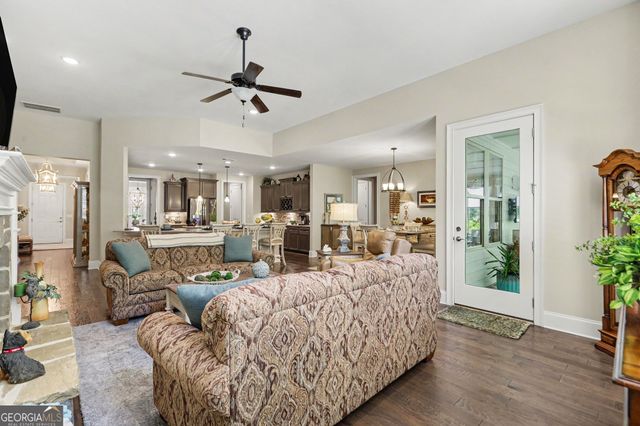 185 Mulberry Court, Peachtree City, GA 30269